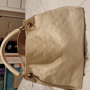 Louis Vuitton Empreinte Artsy MM